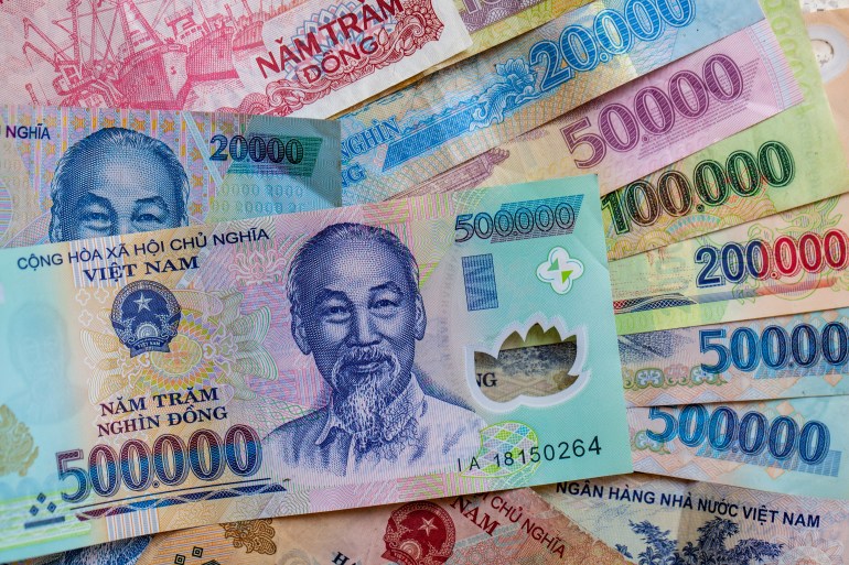 money.Vietnamese banknotes.Ho Chi Minh image on banknote المصدر : أدوبي ستوك